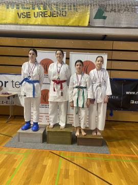 Nikolina Bogdanić in Emila Mujkić 3. mesto v katah